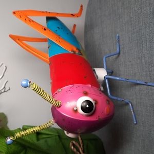 Grasshopper Garden Metal Statue Yard Art Motion Whimsical Fun Cute Garden